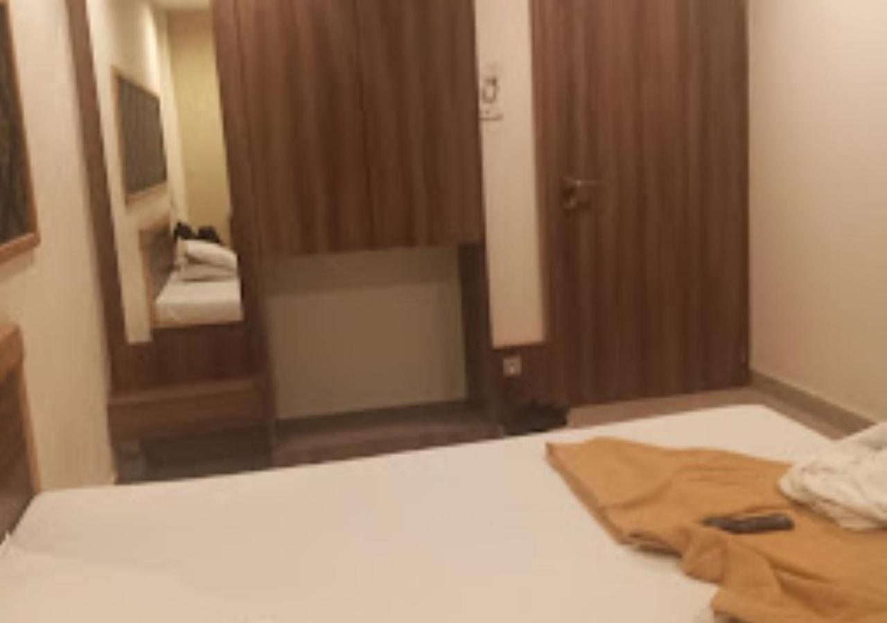 Hotel Jaltarang Kalmath Kankavali Екстериор снимка